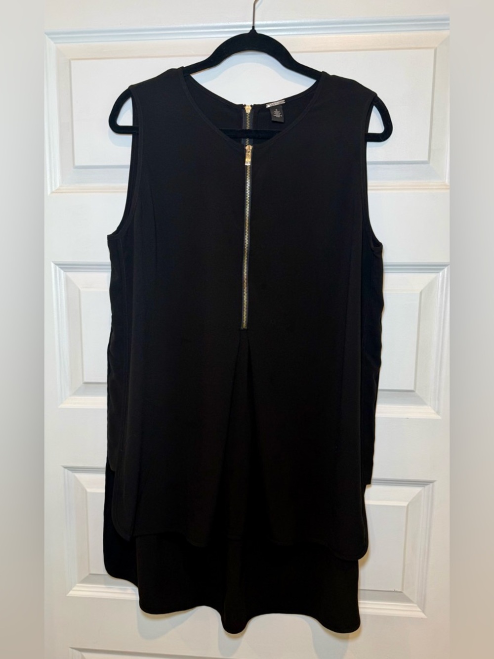 Black Label by Chicoās Sleeveless Black Tunic with Front and Back Zip